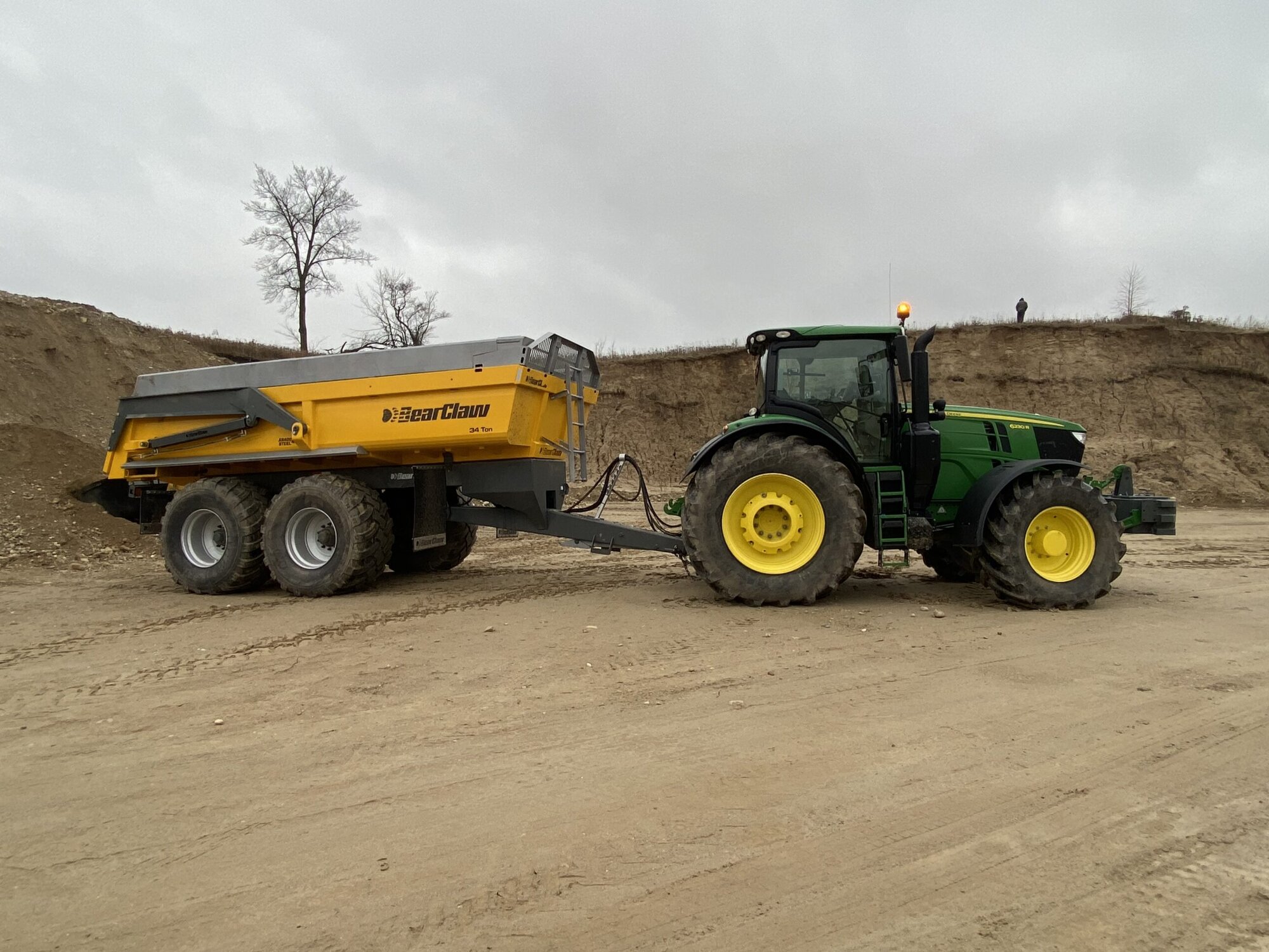 Muckerheide trailer detail