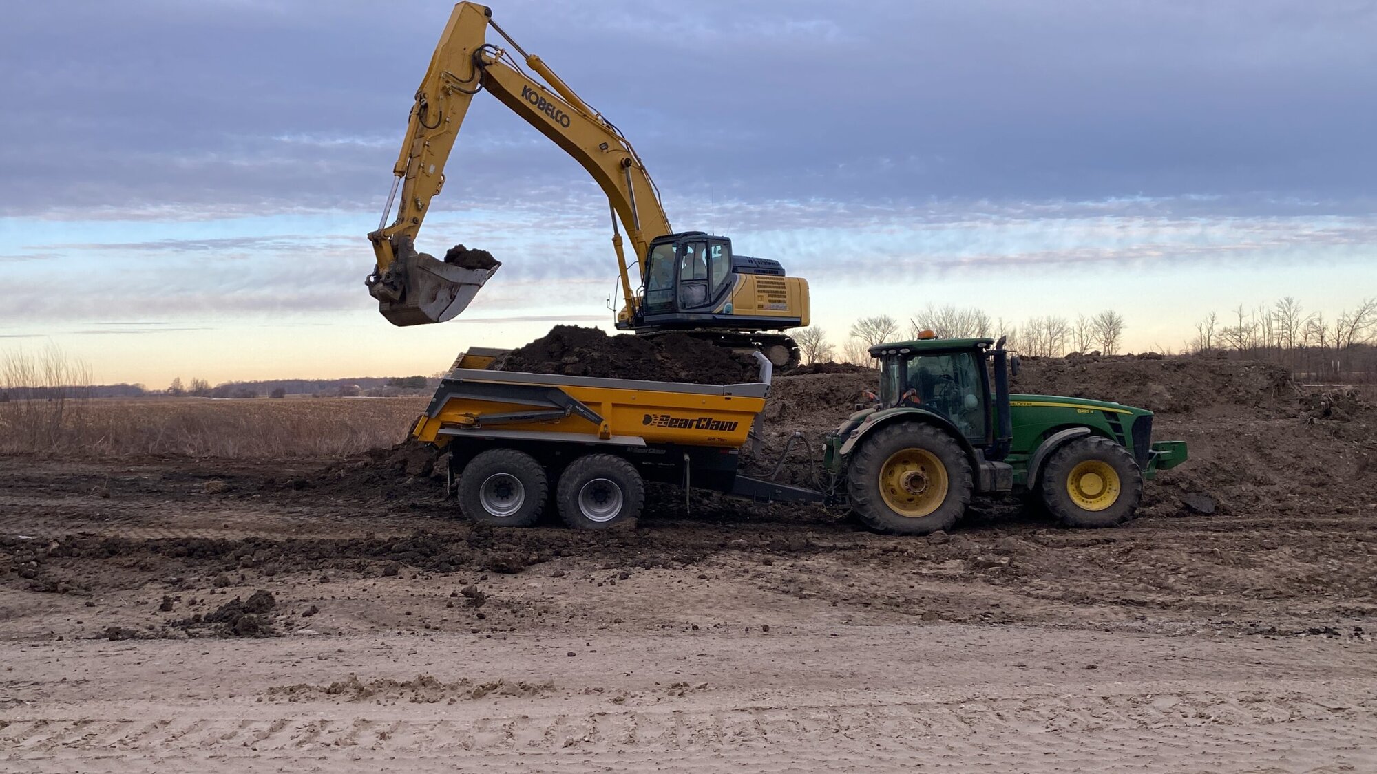Muckerheide trailer delivery